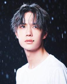 赵丽颖王一博吃瓜爆料,揭秘娱乐圈甜蜜瞬间