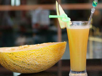 喝完黑咖啡吃哈密瓜好吗