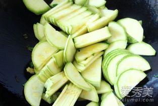 角瓜颜色黑可以吃吗,安全可食用，营养丰富的健康之选