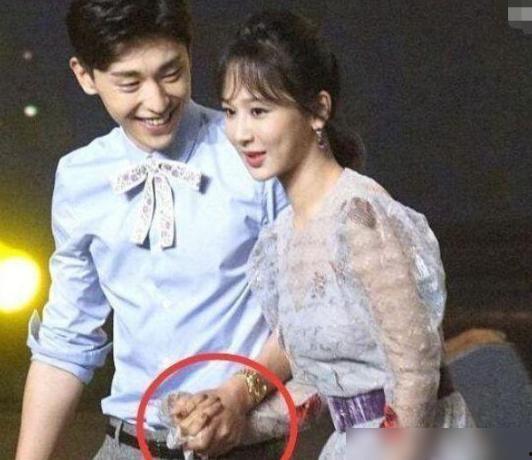 酒店吃瓜最新事件爆料是真的吗,最新爆料真相揭秘