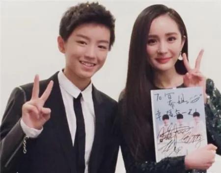 吃瓜爆料王俊凯和杨幂,吃瓜群众热议恋情真相