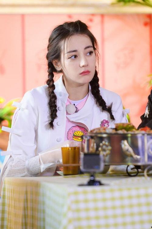 吃瓜爆料迪丽热巴刘亦菲,娱乐圈的瓜田奇遇记