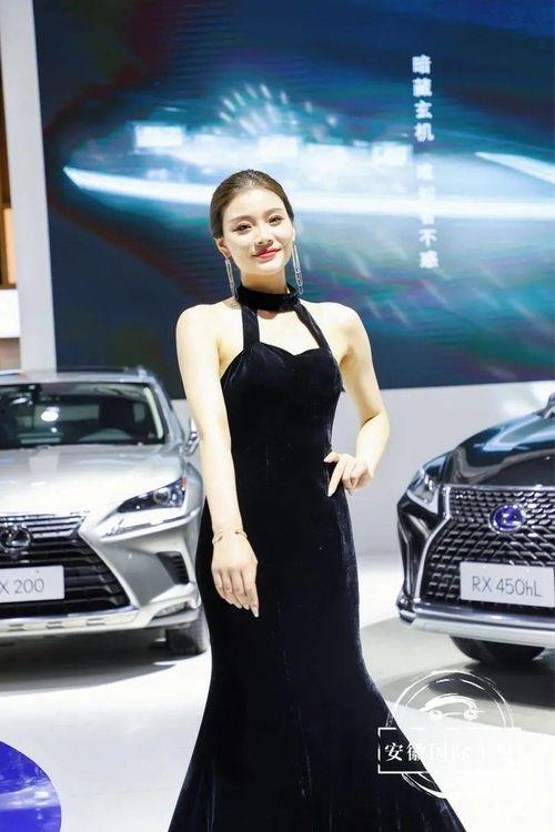 车展明星网红是谁,揭秘本届车展明星网红新宠！”