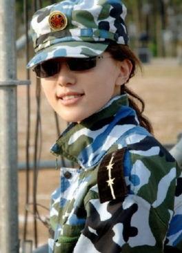 明星网红解放军,展现解放军风采