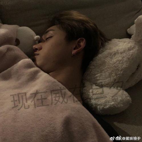 黄旭熙吃瓜爆料是真的吗,真相揭秘还是无端猜测？