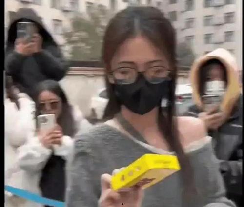 吃瓜爆料图片是真人吗还是假人啊,真人还是假人？图片真相大起底