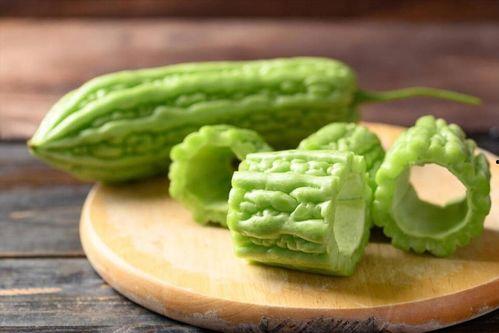 今日小暑宜吃瓜的视频,揭秘今日宜吃瓜的养生之道