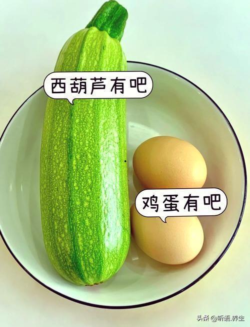 小三月吃瓜爆料是真的吗,真相揭秘，是真是假？