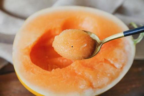 现在可以吃黑蜜瓜吗,现在正是享用黑蜜瓜的最佳时节