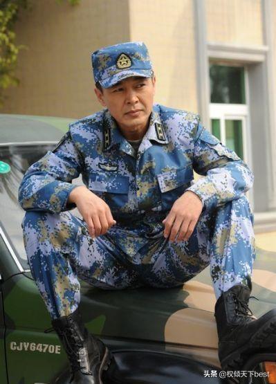 军人没有明星网红待遇,彰显国家英雄本色